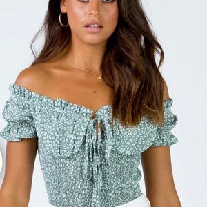 Princess Polly body suite never worn.tags on